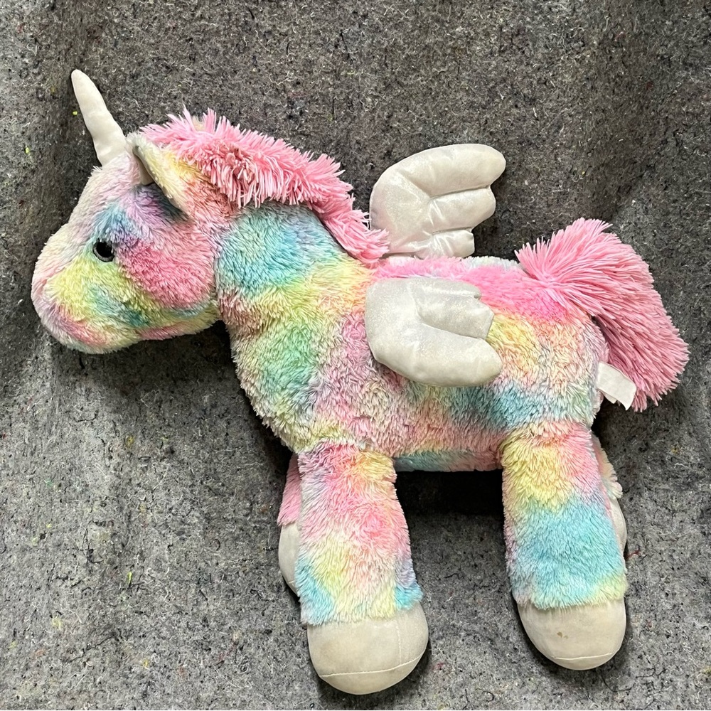 Kellytoy Bee Happy Fantasy Pets Pegasus Unicorn Wings Rainbow Tie-Dye Large 24”